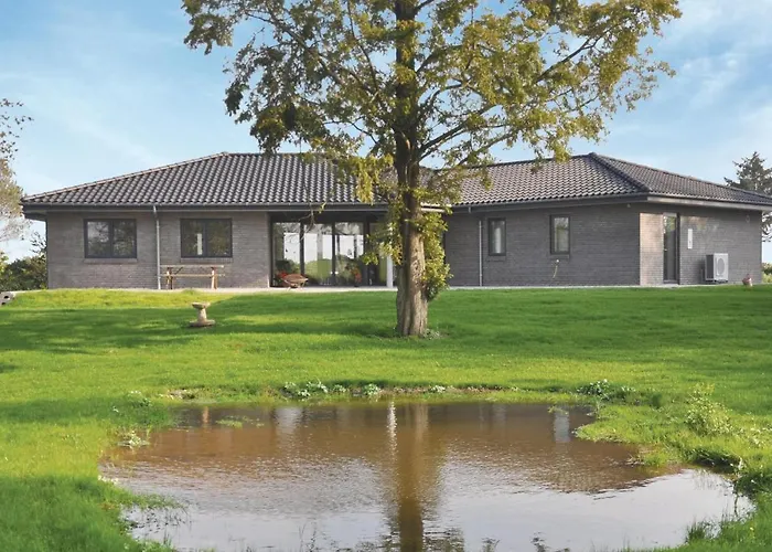 Four-bedroom In Casa vacanze Hesselager
